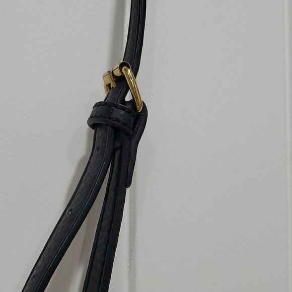 Tommy Hilfiger womans cross body purse - Picture 4 of 8